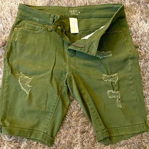 Summer green shorts